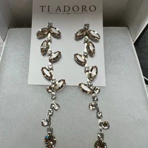 Ti Adora Bridal Earrings